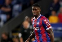 Crystal Palace dilaporkan telah menolak tawaran dari Tottenham Hotspur yang berusaha untuk merekrut bek tengah andalan mereka, Marc Guehi.