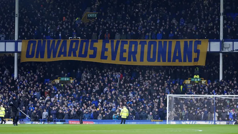 Goodison Park, stadion ikonik yang telah menjadi rumah bagi Everton selama lebih dari satu abad, akan menyambut pertandingan yang penuh emosi dan sejarah pada akhir musim ini.