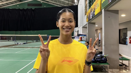 Putri KW, pebulutangkis tunggal putri Indonesia, baru-baru ini harus mengakui kekalahan di ajang Thailand Masters 2025.