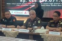 Kasus ini menjadi sorotan publik karena melibatkan sektor strategis negara dan dapat berdampak pada stabilitas energi nasional