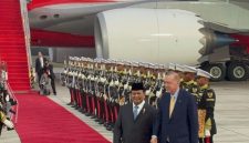 Prabowo Subianto, melaksanakan tugas diplomatiknya dengan penuh kehormatan ketika mengantarkan Presiden Recep Tayyip Erdoğan dari Turki yang baru sahaja menamatkan lawatan rasmi ke Indonesia.