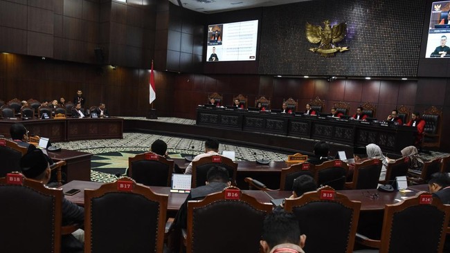 Mahkamah Konstitusi (MK) baru-baru ini membuat keputusan penting terkait sengketa Pilkada Gubernur Bangka Belitung (Babel) 2025.