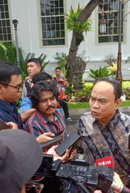 Budi Arie Akui Mau Bertemu Jokowi Usai Reshuffle Kabinet Prabowo