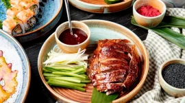 China tidak hanya kaya akan keindahan budaya dan sejarah, tetapi juga memiliki beragam kuliner tradisional yang halal dan lezat