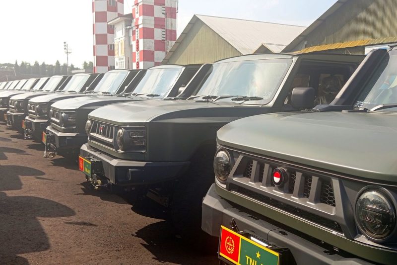 Maung MV3 Garuda menjadi sorotan sebagai calon mobil dinas untuk para menteri di Indonesia. Dengan desain yang modern dan teknologi terkini,