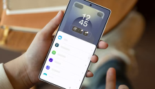 Samsung telah lama dikenal dengan antarmuka pengguna yang kaya fitur pada perangkatnya, yaitu One UI. Dengan desain yang bersih dan fungsionalitas yang kuat,