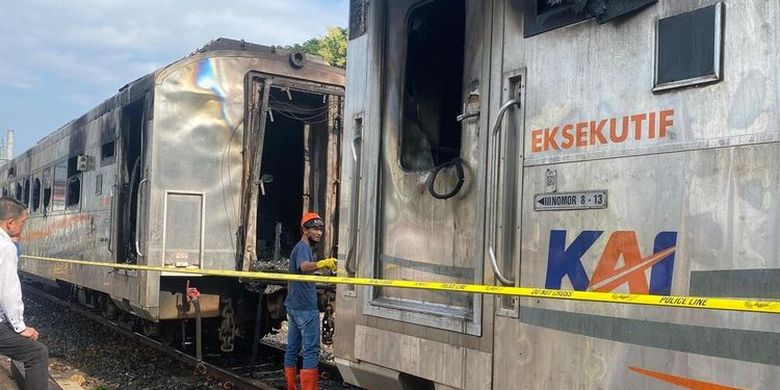 Hingga saat ini, penyidik masih mendalami motif di balik tindakan AR dan kemungkinan adanya faktor lain yang mempengaruhi kejadian tersebut