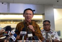 Basuki Tjahaja Purnama, atau yang lebih dikenal dengan sebutan Ahok, kembali menjadi sorotan publik setelah memberikan keterangan penting terkait isi rapat dan arahan yang diberikan kepada pejabat Pertamina.