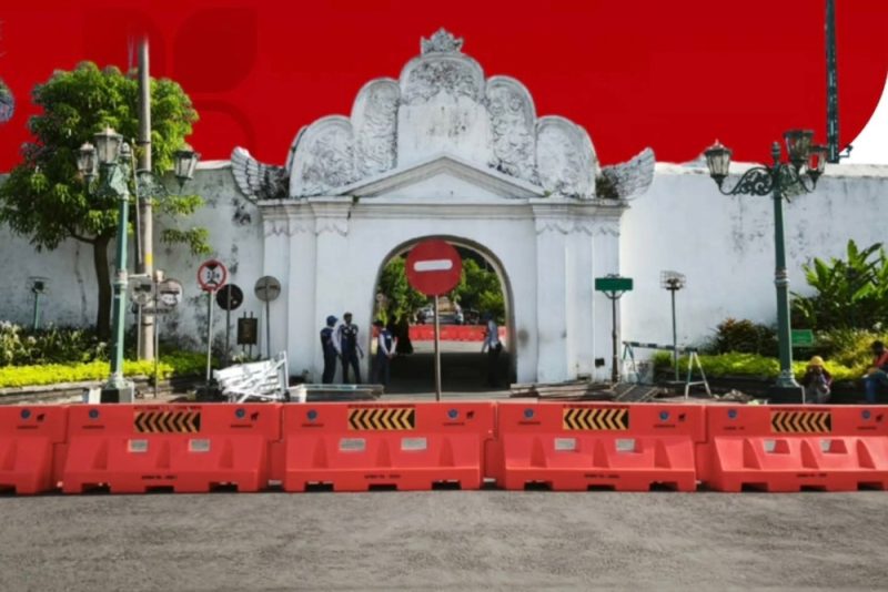 Plengkung Gading, salah satu ikon bersejarah di Yogyakarta, kini terpaksa ditutup total untuk sementara waktu setelah mengalami kerusakan yang dapat membahayakan keselamatan pengendara.