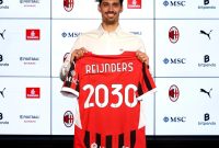 Kabar baik datang bagi para penggemar AC Milan, terutama mereka yang mengagumi permainan Tijjani Reijnders. Gelandang asal Belanda ini resmi memperpanjang kontraknya dengan Rossoneri hingga 30 Juni 2030.