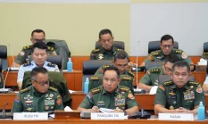 Revisi UU TNI Tantangan bagi Demokrasi dan Keamanan Nasional