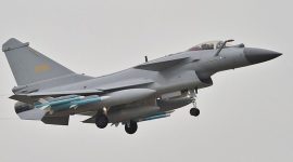 Konflik antara India dan Pakistan yang kembali memanas di tahun 2025 telah menarik perhatian dunia, termasuk pandangan para pakar yang menyebut China sebagai pihak yang mendapatkan keuntungan strategis dari situasi ini.