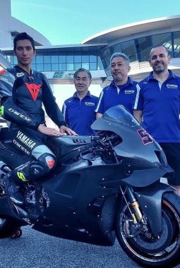Toprak Razgatlioglu Kembali ke Yamaha, Langkah Besar Menuju MotoGP 2026