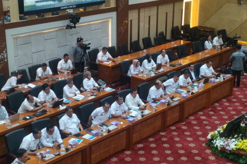Program Makan Bergizi Gratis (MBG) yang digagas pemerintah Indonesia bertujuan meningkatkan gizi anak sekolah dan mendukung visi Indonesia Emas 2045.