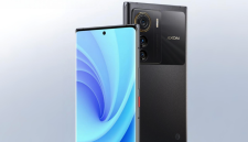 ZTE kembali menggebrak pasar smartphone dengan peluncuran ZTE Axon 50 Standard Edition di Tiongkok pada 17 Mei 2025. Perangkat ini hadir sebagai bagian dari lini Axon 50,