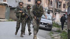 Gencatan senjata antara India dan Pakistan yang diumumkan pada Sabtu (10/5) kembali diuji setelah terjadi baku tembak di sepanjang Line of Control (LoC) di wilayah Kashmir.