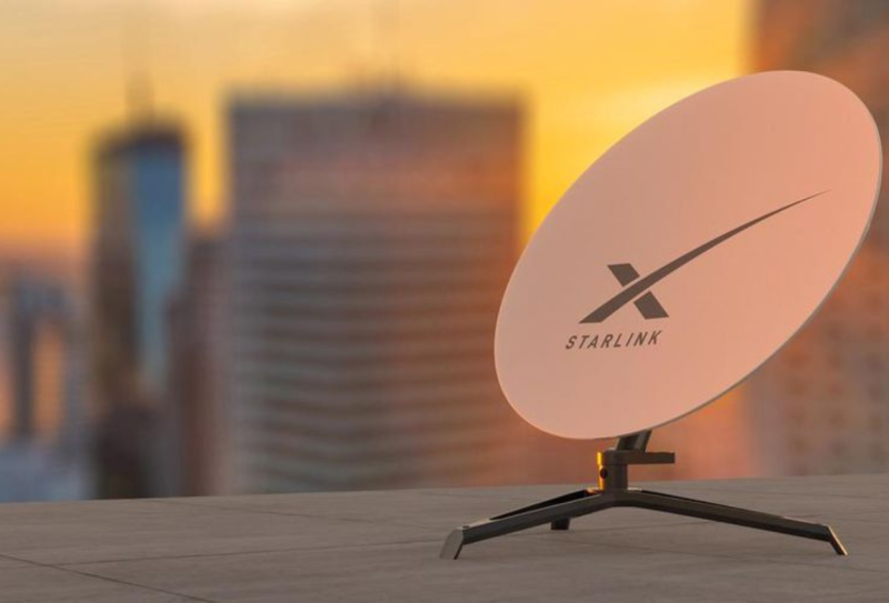 Indonesia menghadapi tantangan besar dalam menyediakan akses internet yang merata di seluruh wilayahnya, terutama di daerah terpencil dan kepulauan.