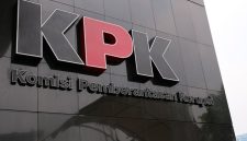 Komisi Pemberantasan Korupsi (KPK) terus mengusut kasus dugaan pemerasan dalam pengurusan Rencana Penggunaan Tenaga Kerja Asing (RPTKA) di Kementerian Ketenagakerjaan (Kemenaker).