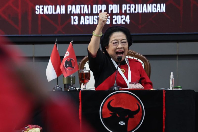 Megawati Soekarnoputri, akrab disapa 