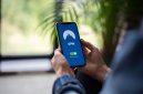 Google Veo 3, teknologi kecerdasan buatan (AI) terbaru dari Google DeepMind, telah menjadi perbincangan hangat di media sosial karena kemampuannya mengubah teks menjadi video sinematik berkualitas tinggi,