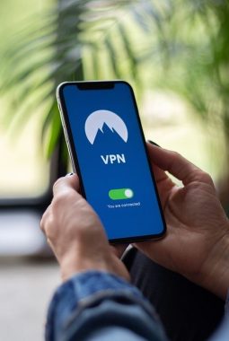 Lima VPN Gratis untuk Membuka Akses Google Veo 3 dan Membuat Video AI dari Teks