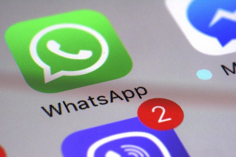WhatsApp Channel, atau Saluran WhatsApp, telah menjadi platform populer bagi kreator, bisnis, dan media untuk menjangkau audiens secara langsung.