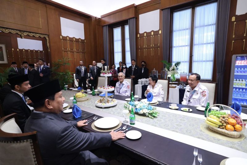 Hubungan antara Presiden Indonesia Prabowo Subianto dan Ketua Umum PDI Perjuangan Megawati Soekarnoputri kerap menjadi sorotan publik,