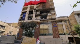 Perang antara Iran dan Israel yang meletus pada 13 Juni 2025 telah meninggalkan luka mendalam bagi warga Teheran.