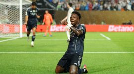 Piala Dunia Antarklub 2025 telah memasuki babak 16 besar yang menjanjikan pertarungan sengit antar klub terbaik dunia.