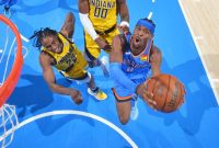 Oklahoma City Thunder berhasil menundukkan Indiana Pacers dalam pertandingan dramatis untuk menyamakan kedudukan menjadi 2-2 di Final NBA 2025.