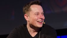Starlink, layanan internet berbasis satelit milik SpaceX yang dipimpin oleh Elon Musk, telah mengumumkan penghentian sementara pendaftaran pelanggan baru di Indonesia.