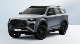 Segmen SUV ladder frame di Indonesia terus diramaikan oleh persaingan ketat antara Isuzu MU-X Facelift 2025 dan Toyota Fortuner 2025.