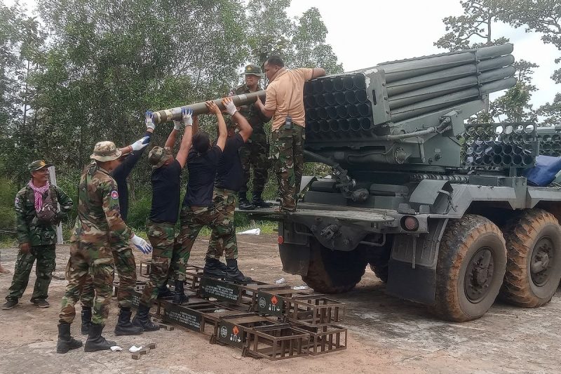 Konflik perbatasan antara Thailand dan Kamboja yang kembali memanas pada Juli 2025 menjadi ujian serius bagi solidaritas dan kapasitas diplomasi Association of Southeast Asian Nations (ASEAN).