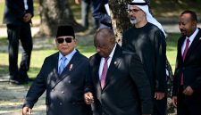 Menteri Pertahanan Indonesia, Prabowo Subianto, menunjukkan sikap tegas dalam isu keadilan global saat menghadiri Konferensi Tingkat Tinggi (KTT) BRICS yang berlangsung di Rusia.