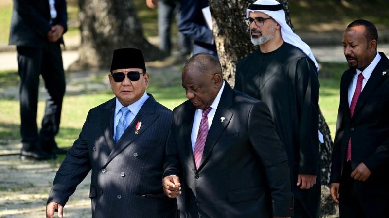Menteri Pertahanan Indonesia, Prabowo Subianto, menunjukkan sikap tegas dalam isu keadilan global saat menghadiri Konferensi Tingkat Tinggi (KTT) BRICS yang berlangsung di Rusia.