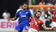 Manchester United berhasil meraih gelar Premier League Summer Series 2025 setelah bermain imbang 2-2 melawan Everton dalam laga terakhir turnamen pramusim di Stadion Mercedes-Benz,