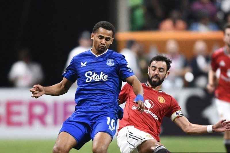 Manchester United berhasil meraih gelar Premier League Summer Series 2025 setelah bermain imbang 2-2 melawan Everton dalam laga terakhir turnamen pramusim di Stadion Mercedes-Benz,