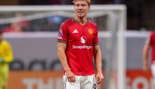 AC Milan berada dalam tahap akhir pembicaraan untuk mendatangkan penyerang muda Manchester United, Rasmus Højlund.
