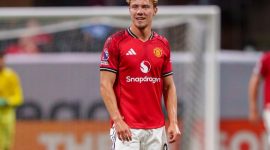 AC Milan berada dalam tahap akhir pembicaraan untuk mendatangkan penyerang muda Manchester United, Rasmus Højlund.