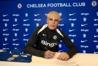 Chelsea membuat kejutan besar di bursa transfer dengan resmi mengumumkan perekrutan Alejandro Garnacho dari Manchester United.