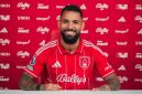 Nottingham Forest akhirnya meresmikan kedatangan Douglas Luiz dari Juventus pada bursa transfer musim ini.