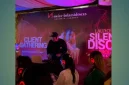 Belakangan ini, Jakarta menghadirkan konsep hiburan malam yang berbeda melalui Silent Disco Healing Experience di Swiss-Belresidences Kalibata.