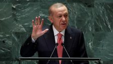 Turki telah mengambil langkah tegas dalam merespons konflik di Gaza dengan memutus hampir semua hubungan bisnis dan ekonomi dengan Israel.
