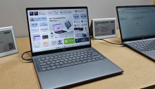 Chromebook adalah jenis laptop yang menjalankan sistem operasi Chrome OS, yang dikembangkan oleh Google. 