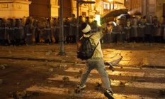 Gelombang Kemarahan Gen Z Peru, Bentrokan Brutal dengan Polisi di Lima