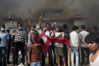 Dalam gelombang protes besar-besaran yang mengguncang Nepal pada 9 September 2025, Menteri Energi Nepal, Sharad Singh Bhandari, menjadi sorotan setelah meninggalkan istrinya yang lumpuh di rumah mereka di Kathmandu dan melarikan diri ke luar negeri.
