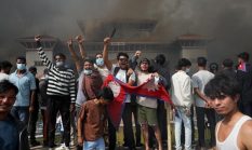 Menteri Nepal Kabur Tinggalkan Istri yang Lumpuh, Ditolong Pedemo