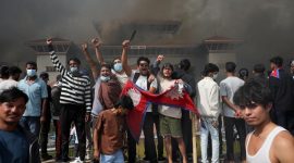 Dalam gelombang protes besar-besaran yang mengguncang Nepal pada 9 September 2025, Menteri Energi Nepal, Sharad Singh Bhandari, menjadi sorotan setelah meninggalkan istrinya yang lumpuh di rumah mereka di Kathmandu dan melarikan diri ke luar negeri.
