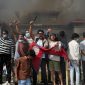 Dalam gelombang protes besar-besaran yang mengguncang Nepal pada 9 September 2025, Menteri Energi Nepal, Sharad Singh Bhandari, menjadi sorotan setelah meninggalkan istrinya yang lumpuh di rumah mereka di Kathmandu dan melarikan diri ke luar negeri.