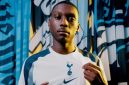 Tottenham Hotspur telah resmi mendapatkan jasa Randal Kolo Muani dengan status pinjaman dari Paris Saint-Germain hingga akhir musim 2025–2026, tanpa opsi atau kewajiban pembelian.